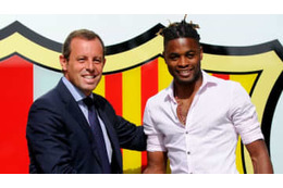 「アーセナルの給与が低すぎてバルセロナへ行った」A・ソング、移籍の理由を激白 画像