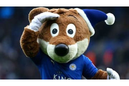 レスター、マスコットとの「テレワークPK戦」がいい！真似したくなる… 画像