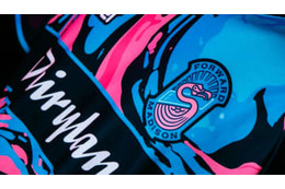 ちょっと気味悪い...アメリカ3部クラブ、奇抜すぎる新ユニフォームを発表 画像