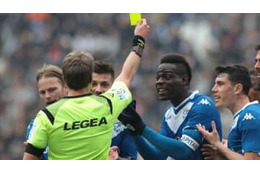 審判抗議は×、“静かな対話”にせよ！セリエAの「コロナ後ジャッジ」とは 画像