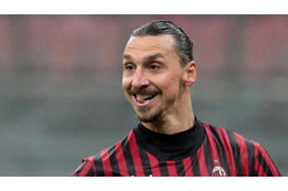 負傷のイブラ、ミラノを離れて帰国する 画像