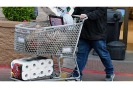 これが“コロナ後”…「ショッピングカートサッカー」が超楽しそう 画像