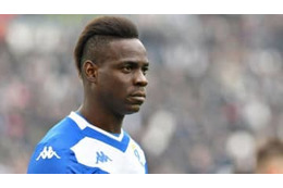 バロテッリ、練習場で「君は入っちゃダメ」と言われる…悲しい瞬間がこれ 画像