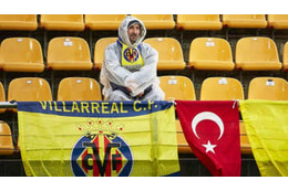 ビジャレアルが飾る「サポーターの写真看板」、その作り方がこれ！ 画像