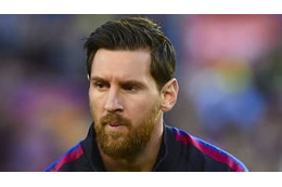 練習中メッシ、とんでもない鬼ループ！コントロールが凄いぞ 画像