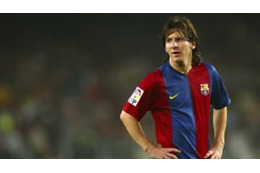 メッシ、久保建英と同じ18歳当時の「チラ見え腹筋」がこれ 画像