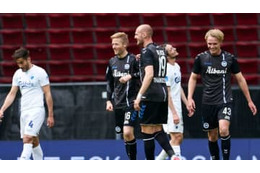 こりゃすげぇ！40歳の副監督、“緊急出場”で超ゴール！仰天の「神ループ」がこれ 画像