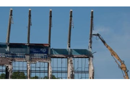 アトレティコ元本拠地、「最後のスタンドが解体される」場面がこれ 画像