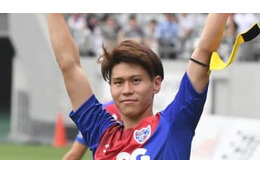 橋本拳人、ロシアで輝く！主役になった“渾身”初ゴールがこれ(動画あり) 画像