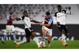 本家ジダンも真っ青！？プレミアで炸裂した「マルセイユルーレット」がすごいぞ 画像