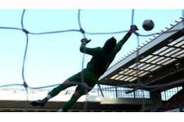 「アーセナルは獲得しろ！」 176cmの超急造GKがやった“FKセーブ”がすげぇ 画像