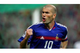 ジダンとジーコがやべっちと内田篤人に伝授した「FKで狙う場所」がおもしろい 画像