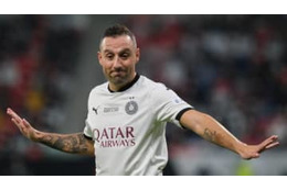 36歳カソルラ、いやらしいパネンカPKで完璧にGKを騙す！しかも左足で蹴る 画像