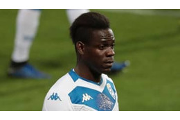 バロテッリ、「フリーの大物FWみんな来い」系トルコのクラブ移籍へ 画像