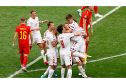 デンマーク、EURO2020準々決勝進出！史上初の「同チームGK対決」を制す 画像