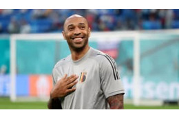 アンリ、また給与全額をチャリティに寄付する 画像