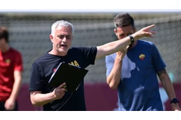 ローマ就任モウリーニョ、「ドローン＆巨大スクリーン」導入 画像