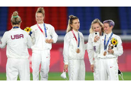 アメリカ代表、男子と女子に「同一賃金」契約を提示 画像