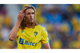 リーガで「人気Youtuber」デビュー！あのネグレドと交代で 画像