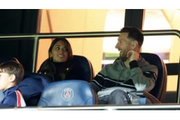 メッシ、愛妻との熱々ダンスがこちら 画像