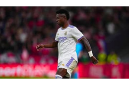 レアルFWヴィニシウス、NBAで盛大に紹介される！今ひとつ盛り上がらずか 画像