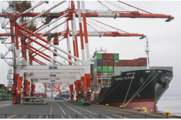 11月の経常収支、48.2％減 画像