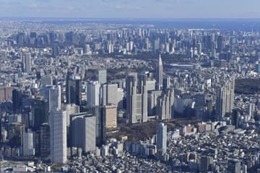 東京都の人口26年ぶり減 画像