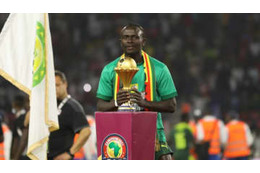 マネ、いい人すぎ！病院で一緒になった子供の治療費を支払う 画像