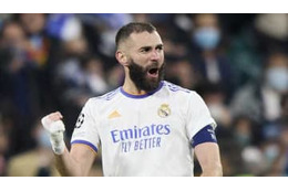 ベンゼマ、鮮烈「16分の逆転ハットトリック」…電撃を帯びる 画像