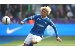 ヘンク伊東純也、すごいぞ！敵も唸った「絶品ゴール」がこれ(動画あり) 画像