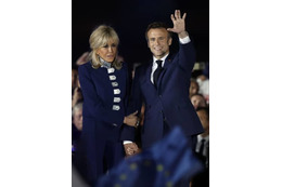 マクロン氏再選確実で安堵の声 画像