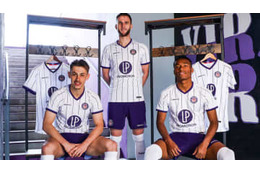 トゥールーズ、2022-23新ユニフォーム発表！オナイウ阿道が“新ユニ初得点者” 画像