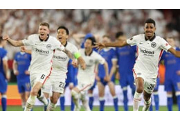 鎌田＆長谷部のフランクフルト、EL優勝の快挙！延長PKでレンジャーズを下す 画像