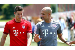 レヴァンドフスキはバルサにも完璧にフィットする！ペップが太鼓判 画像