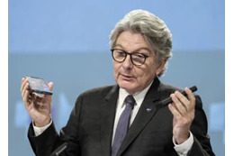 EU、24年秋スマホ充電器統一 画像