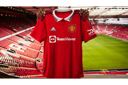 「白い襟」が復活！マンチェスター・ユナイテッド、2022-23新ユニフォームを発表 画像