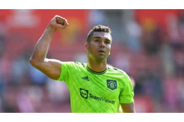 ユナイテッド移籍カゼミロ、レアル時代の元同僚を「股抜き」する 画像