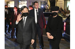 両陛下、英国に到着 画像