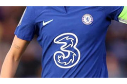 チェルシーの”未発表ゴールドユニ”、豪快にバレる！『FIFA23』に収録で 画像