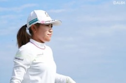 古江彩佳が強風下で「69」　週末に向けては「風が吹けばおもしろくなる」 画像