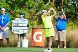 全身蛍光イエローの古江彩佳はガマン　ルーキーイヤー最後の18ホールは「楽しんで」 画像