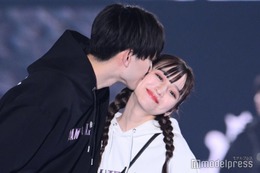 「今日好き」しゅんまや夫婦、おねだりで“頬キス” ラブラブランウェイに観客悶絶＜関西コレクション 2023 S／S＞ 画像