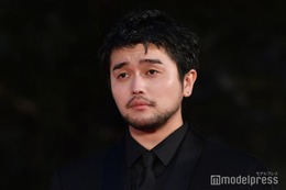 King Gnu井口理、幼少期の映像公開「可愛すぎる」「天使」の声 家族の発言にも注目集まる 画像