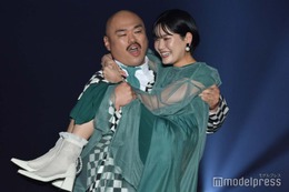 クロちゃん、ハライチ澤部佑の代打MCで「ぽかぽか」出演　恋人・リチへ画面越しにメッセージ 画像