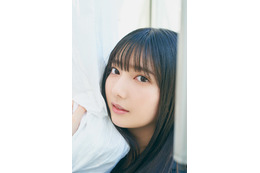 日向坂46竹内希来里、透け感ワンピースで大人の魅力漂う「嬉しいことも辛いこともたくさんあった」加入からの半年間回顧＜四期生のぽかぽか写真館＞ 画像