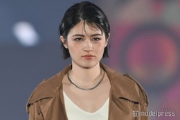 アリアナさくら、“170cm超”圧巻スタイルで異次元オーラ＜札幌コレクション 2023 S／S＞ 画像