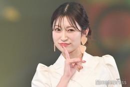 吉田朱里、ミニ丈ワンピでほっそり美脚披露＜札幌コレクション 2023 S／S＞ 画像