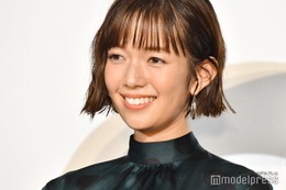 佐藤栞里「TOKYO MER」舞台挨拶を客席で観ていた「最高に幸せでした」 画像