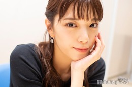 テレ朝・三谷紬アナ、入社試験で“一際目立っていた”他局アナとの2ショット公開「顔小さすぎて横並びたくなかった」 画像