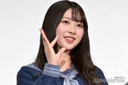 日向坂46富田鈴花、飛行機で“元メンバー”と遭遇「ドラマみたいな話」2ショット公開 画像